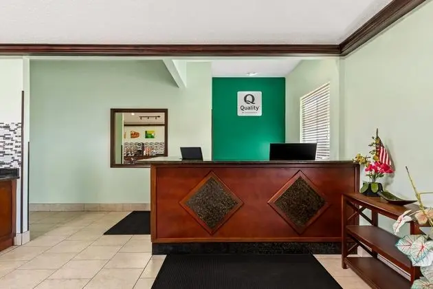 Comfort Inn Seville - Lobi