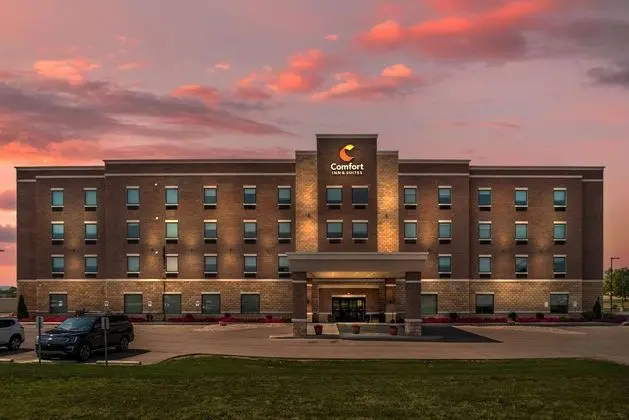 Comfort Inn & Suites - Dış Mekan
