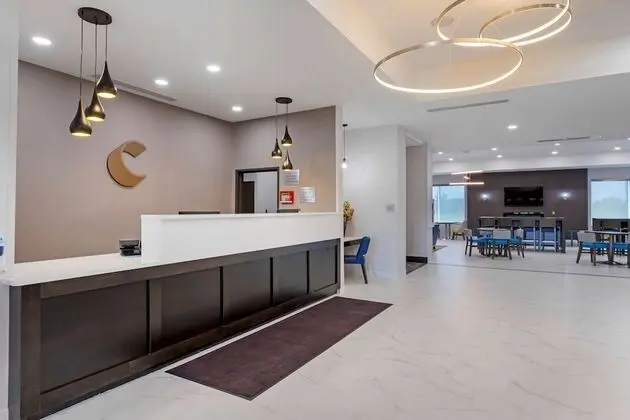 Comfort Inn & Suites - Lobi