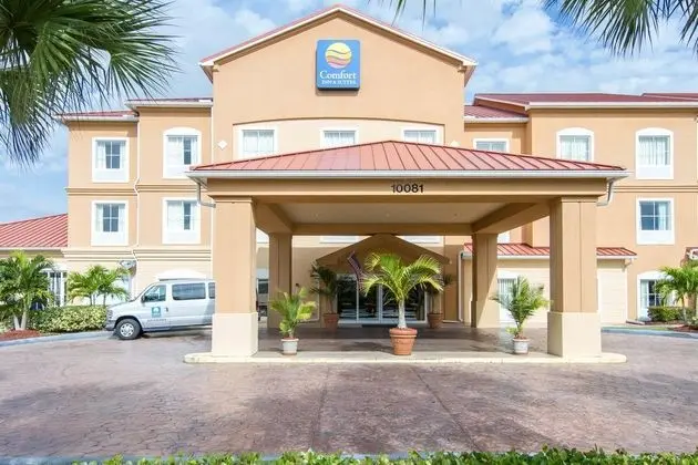 Comfort Inn & Suites Airport Fort Myers