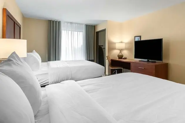 Comfort Inn and Suites Ames near ISU Campus - Oda