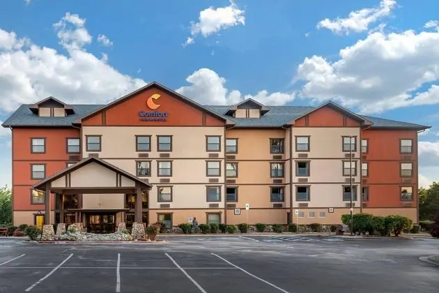 Comfort Inn & Suites Branson Meadows - Dış Mekan