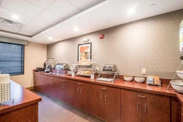 Comfort Inn & Suites Brattleboro