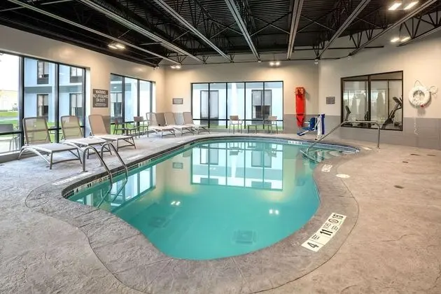 Comfort Inn & Suites - Havuz