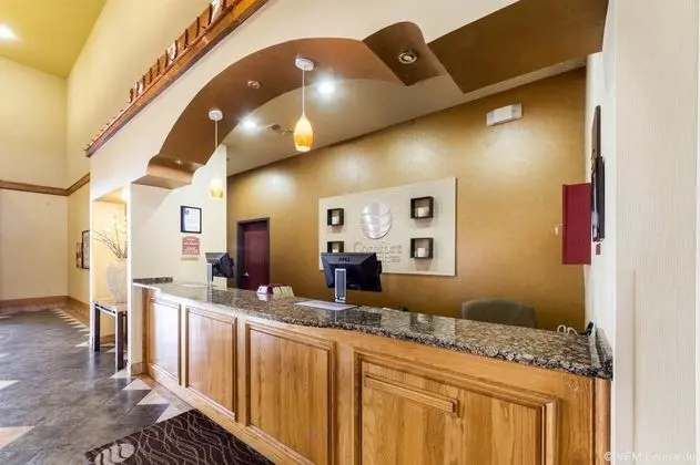 Comfort Inn & Suites
