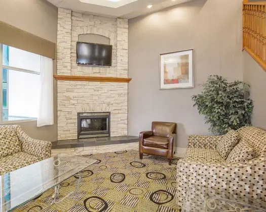 Comfort Inn & Suites Calgary South