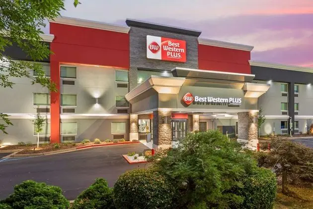 Comfort Inn & Suites Cleveland - Dış Mekan