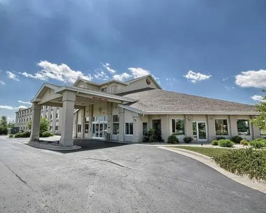 Comfort Inn & Suites Dimondale - Lansing