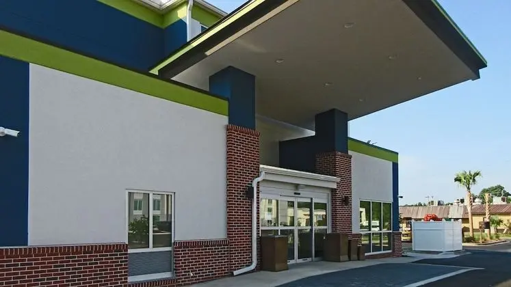 Comfort Inn & Suites