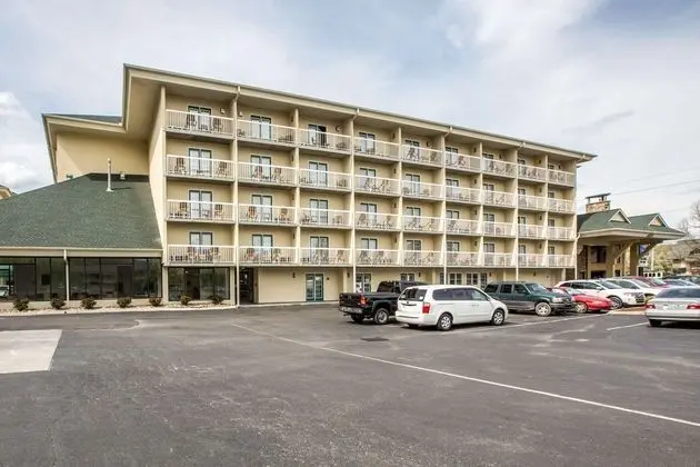 Comfort Inn & Suites at Dollywood Lane - Dış Mekan