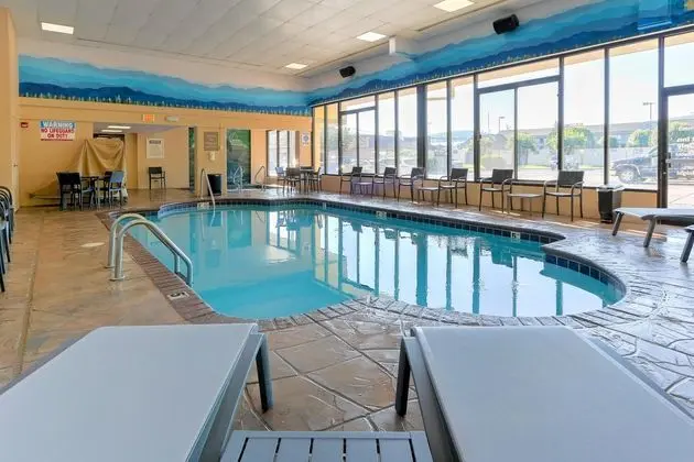 Comfort Inn & Suites at Dollywood Lane - Havuz