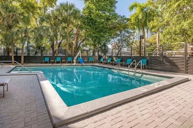 Comfort Inn & Suites Downtown Brickell - Port of Miami - Havuz
