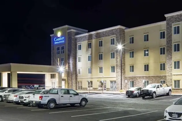 Comfort Inn & Suites Edgewood - 1