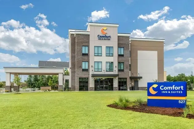 COMFORT INN SUITES
