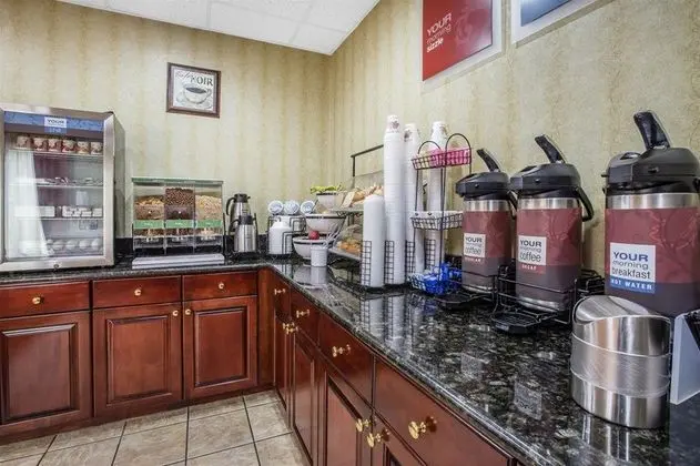 Comfort Inn & Suites