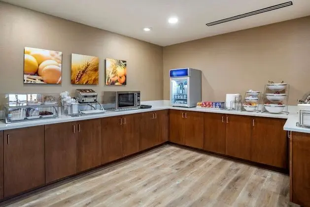 Comfort Inn & Suites Harrisonburg - Yerinde Yemek