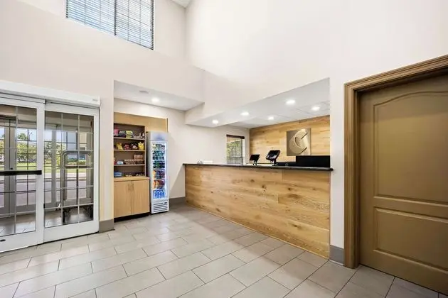 Comfort Inn & Suites High Point - Archdale - Lobi