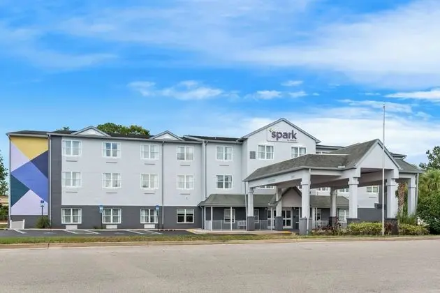 Comfort Inn & Suites I-95 - Outlet Mall - Öne Çıkan Resim