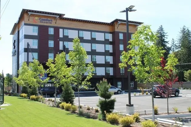 Comfort Inn & Suites Lakewood by JBLM - Dış Mekan