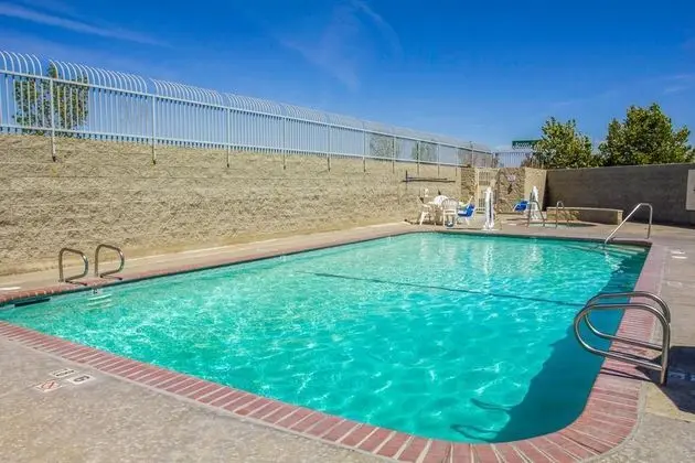 Comfort Inn & Suites Lancaster