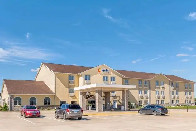 Comfort Inn & Suites Lincoln Area - Dış Mekan