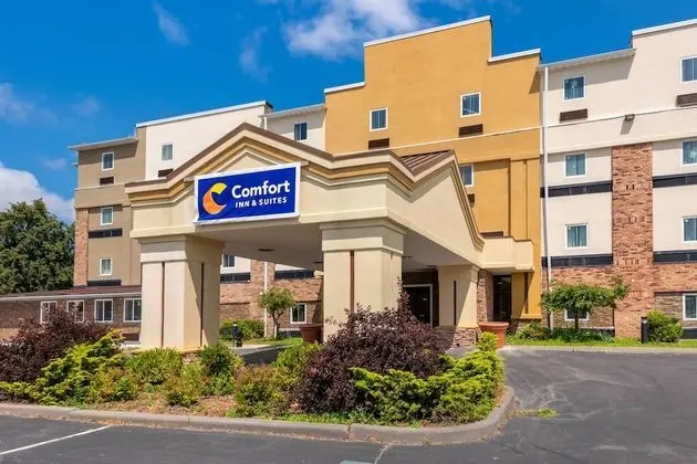Comfort Inn & Suites - Dış Mekan