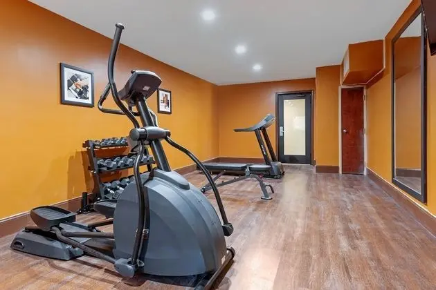 Comfort Inn & Suites - Fitness