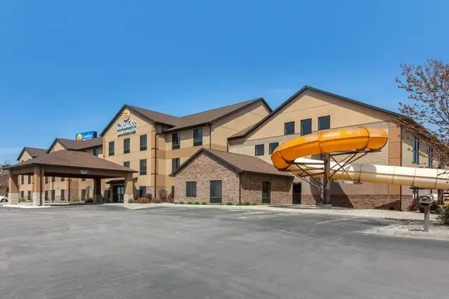Comfort Inn & Suites Mitchell Area - Dış Mekan
