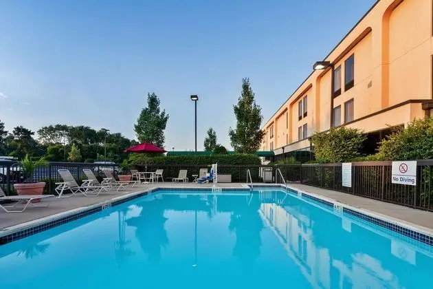 Comfort Inn & Suites Mt. Holly - Westampton - Havuz