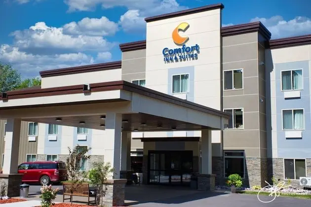 Comfort Inn & Suites Munising-Lakefront - Dış Mekan