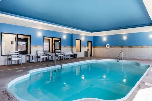 Comfort Inn & Suites Newton