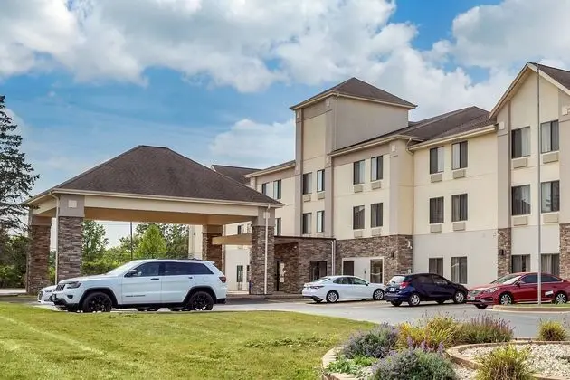Comfort Inn & suites - Dış Mekan