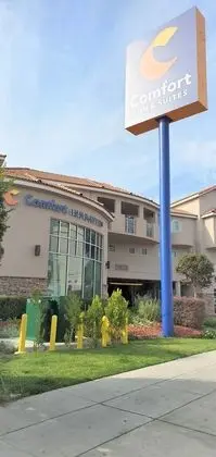 Comfort Inn & Suites North Hollywood - Dış Mekan