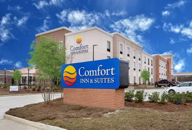 Comfort Inn & Suites North Rayne