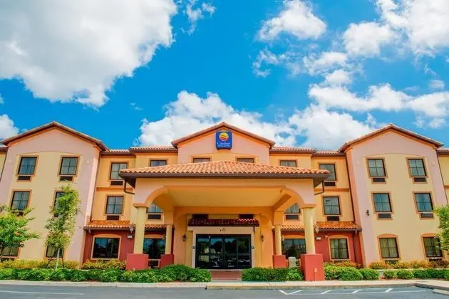 Comfort Inn & Suites Northeast - Gateway