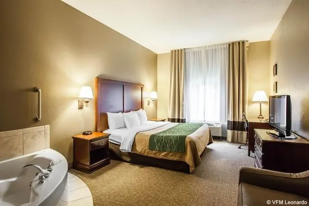 Comfort Inn & Suites O'Fallon Area