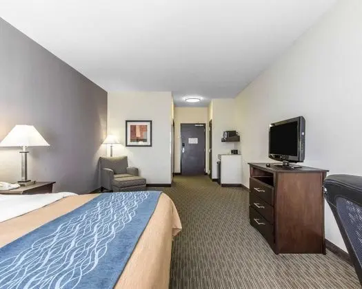 Comfort Inn & Suites Oklahoma City West - I-40