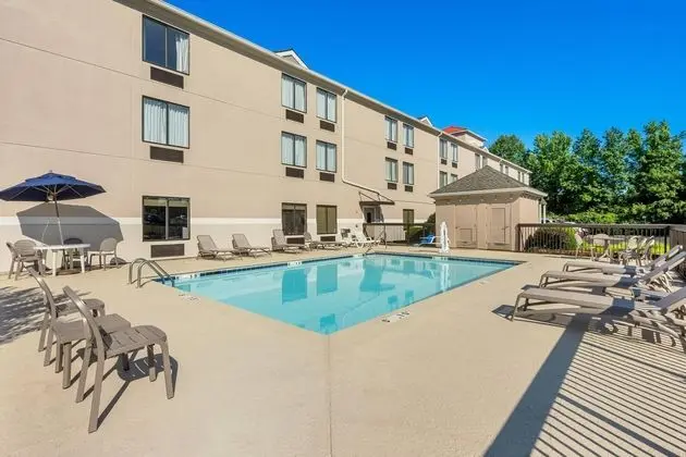 Comfort Inn & Suites Oxford South - Havuz