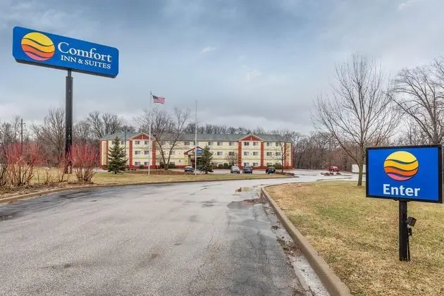 Comfort Inn & Suites Quad Cities - East Moline