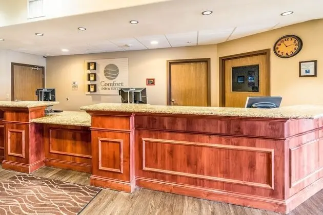 Comfort Inn & Suites Rifle - Lobi