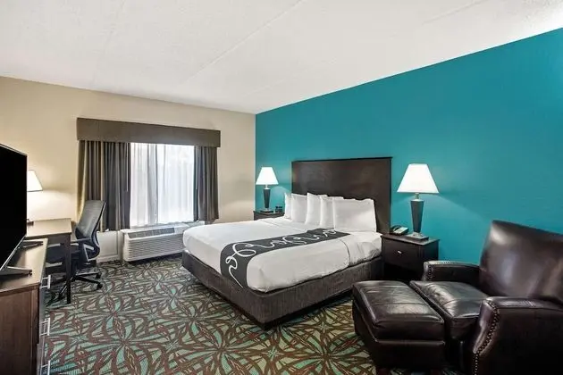 Comfort Inn & Suites Sarasota I75 - Oda