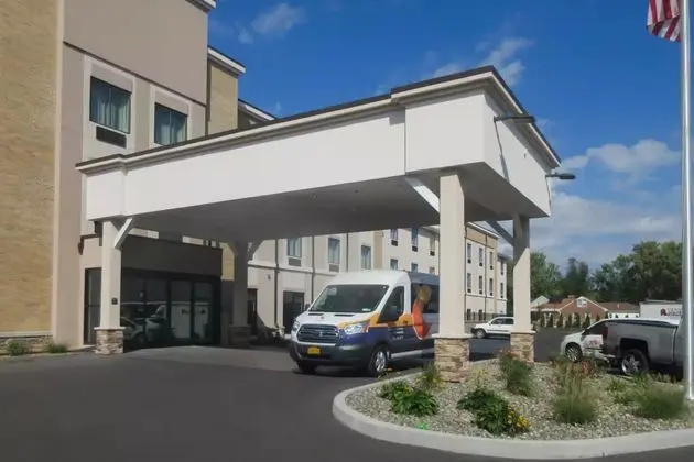 Comfort Inn & Suites Schenectady - Scotia