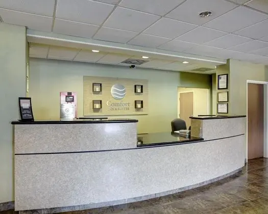 Comfort Inn & Suites Selma near Randolph AFB