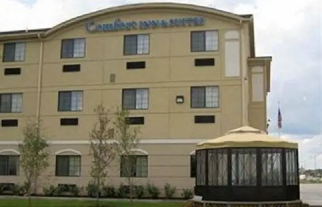 Comfort Inn & Suites South