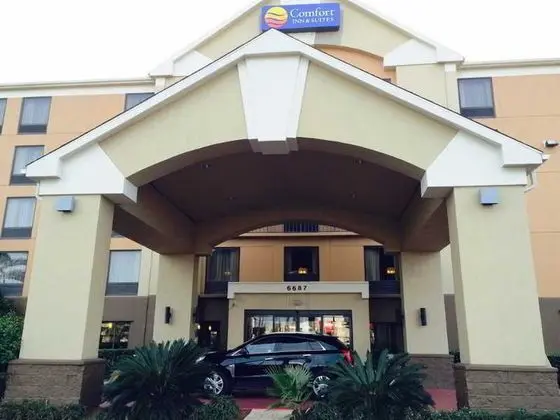 Comfort Inn & Suites Southwest Fwy
