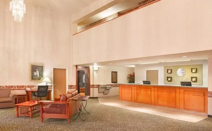 Comfort Inn & Suites Tualatin - Portland South