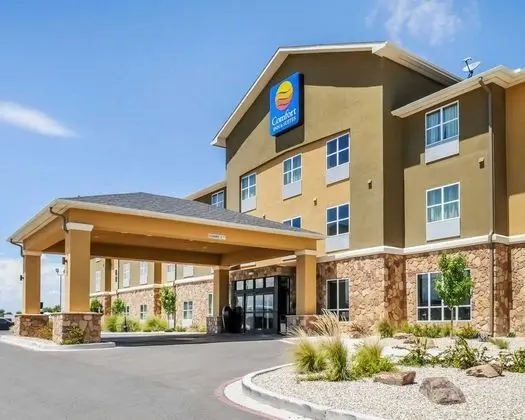 Comfort Inn & Suites West Artesia