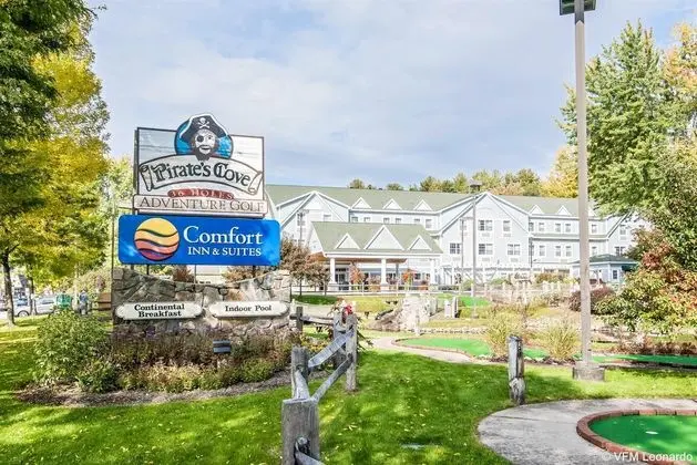 Comfort Inn & Suites-White Mountains