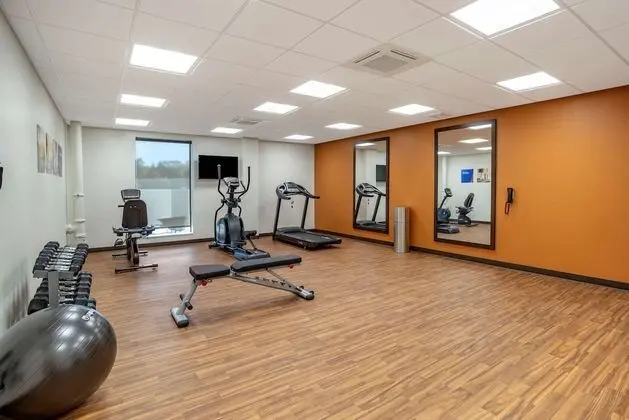 Comfort Inn & Suites - Fitness