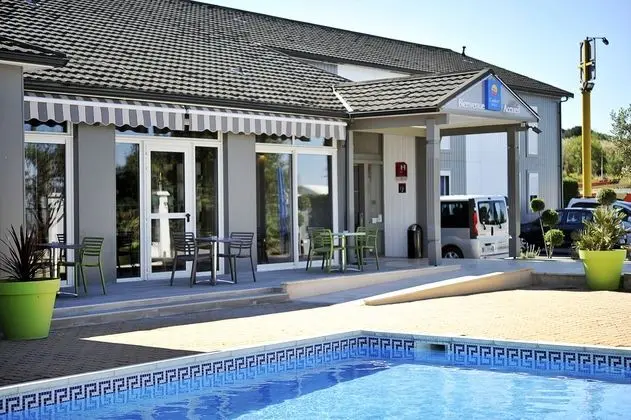 Comfort Hotel Marseille Airport